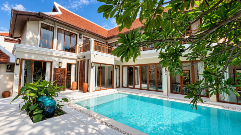 08 Pool and Villa Facade