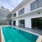 Modern Pool villa—on Pratumnak Hill, 5 minutes walk from the beach
